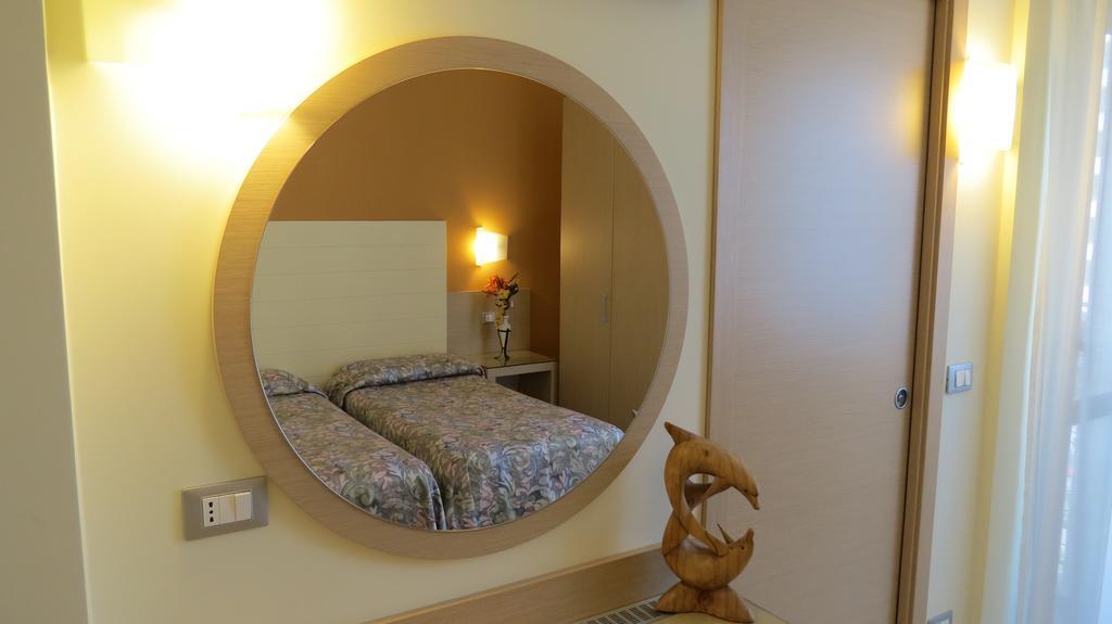 Hotel Duca Degli Abruzzi Montesilvano Marina Exteriör bild