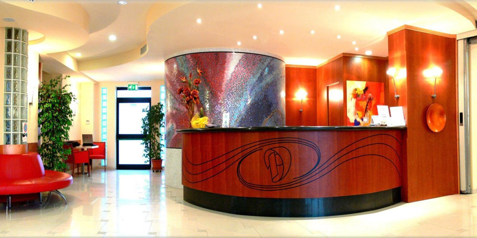Hotel Duca Degli Abruzzi Montesilvano Marina Exteriör bild